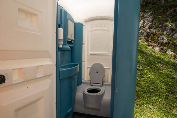 Portable Toilet Options We Offer in Puxico, MO